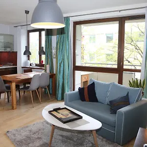 aski-powisle-copernicus-apartment.warsawhotelspoland.com/